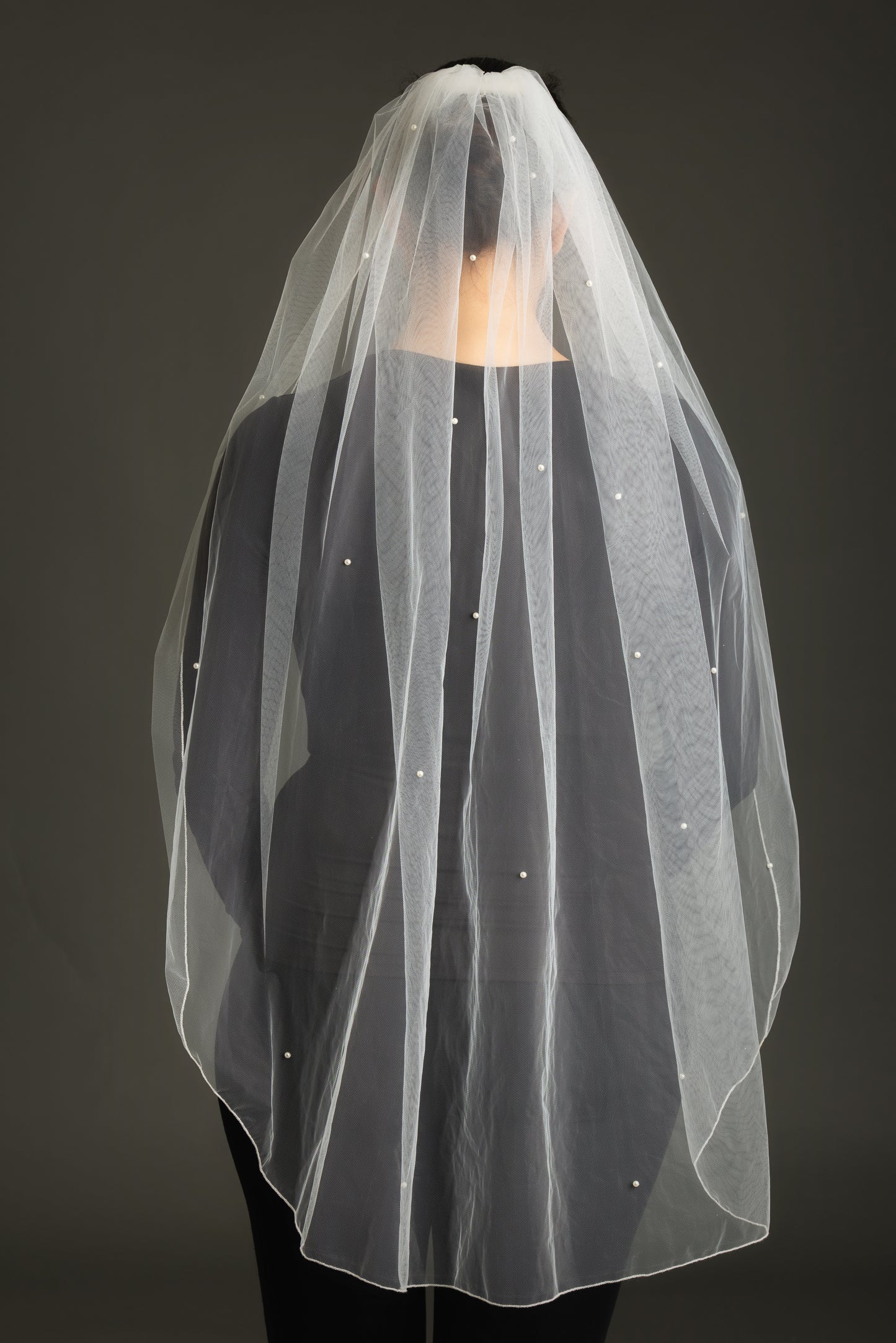 2136
